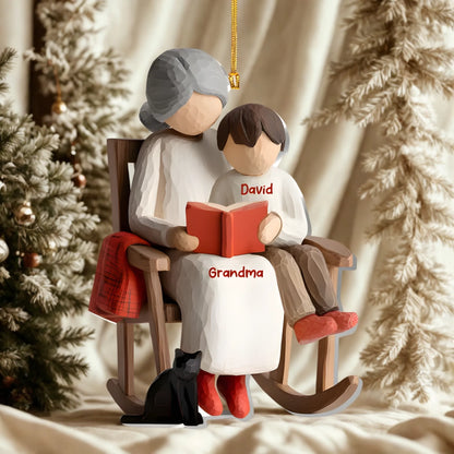 Décoration de Noël Personnalisée – Moment d’Histoire avec Mamie et Petit-Fils  Petite-Fille – Ornement Acrylique Unique1