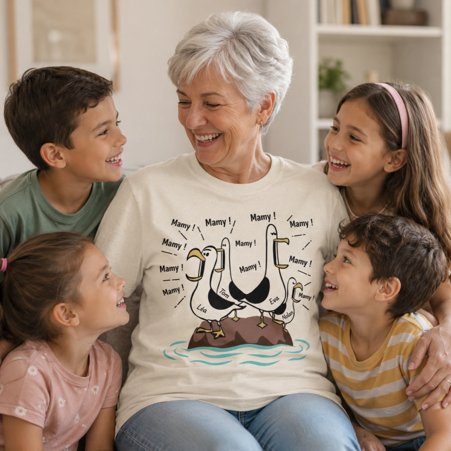 T-shirt Maman Personnalisé – Mouettes “Maman Maman Maman” avec Prénoms des Enfants