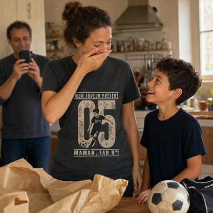 T-shirt Maman de Foot Personnalisé avec Photo, Prénom et Numéro – Maman Fan N°1